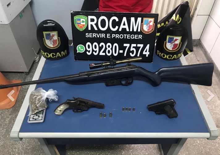 Homem é preso com pistola e rifle escondidos em casa em Manaus