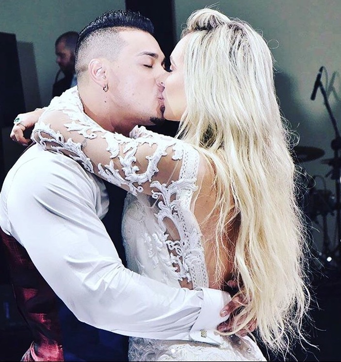 Juju Salimeni comemora 14 anos com Felipe Franco e se declara