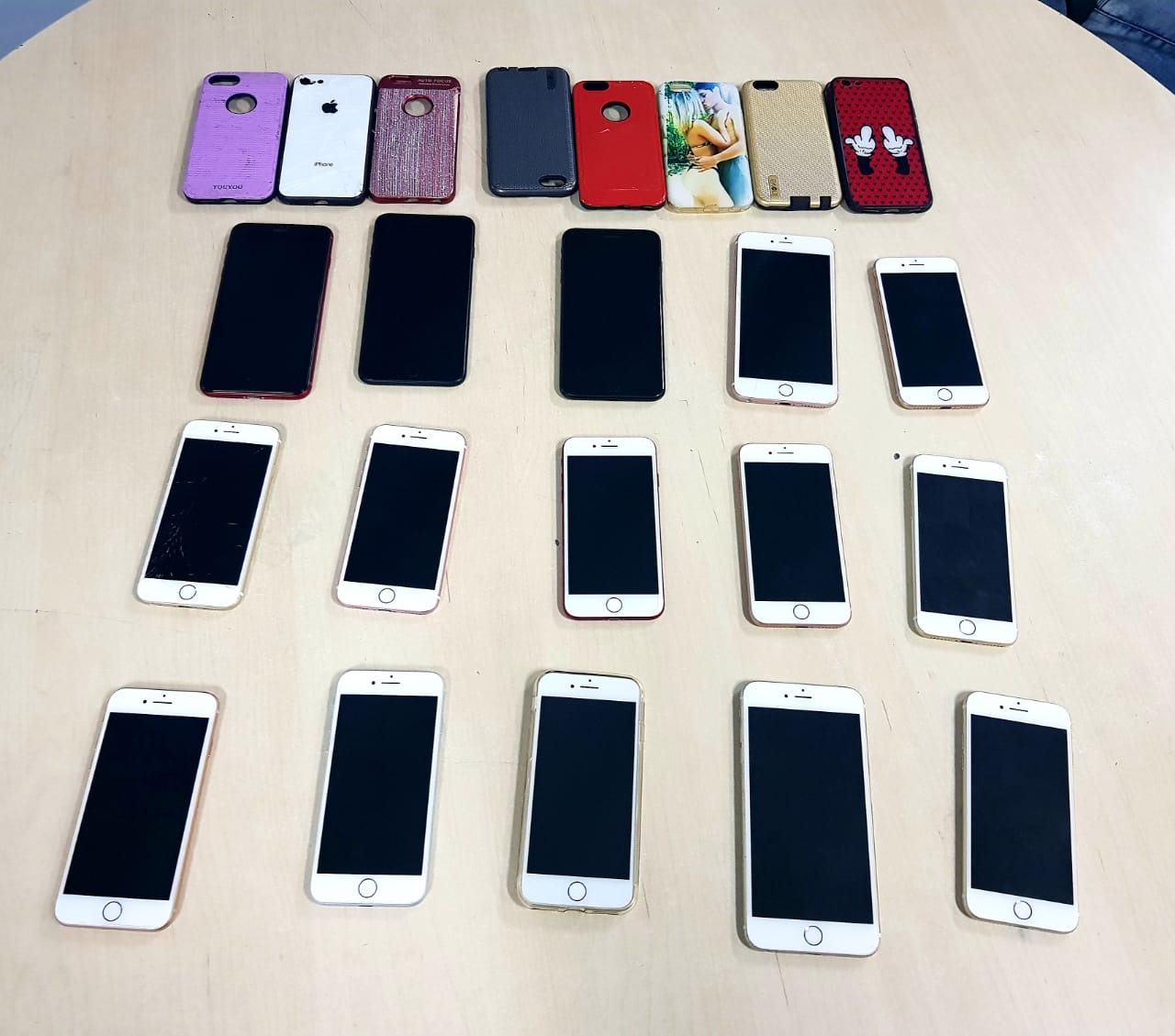 Trio é preso com 15 iPhones roubados durante Operação iCloud  em Manaus