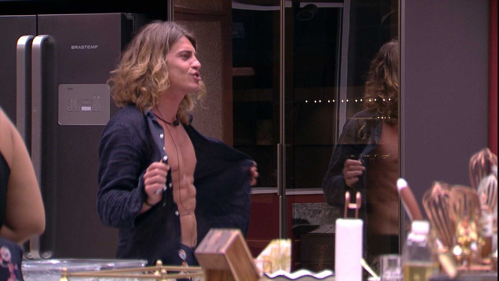 Alberto revela para sisters como ele é conhecido na cama 