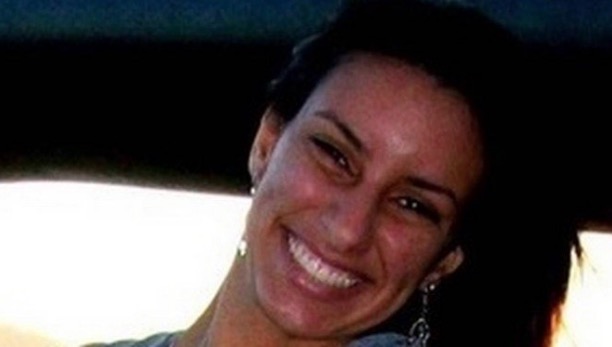 Relatório do Coaf aponta que filha de Queiroz repassou 80% do salário para o pai 