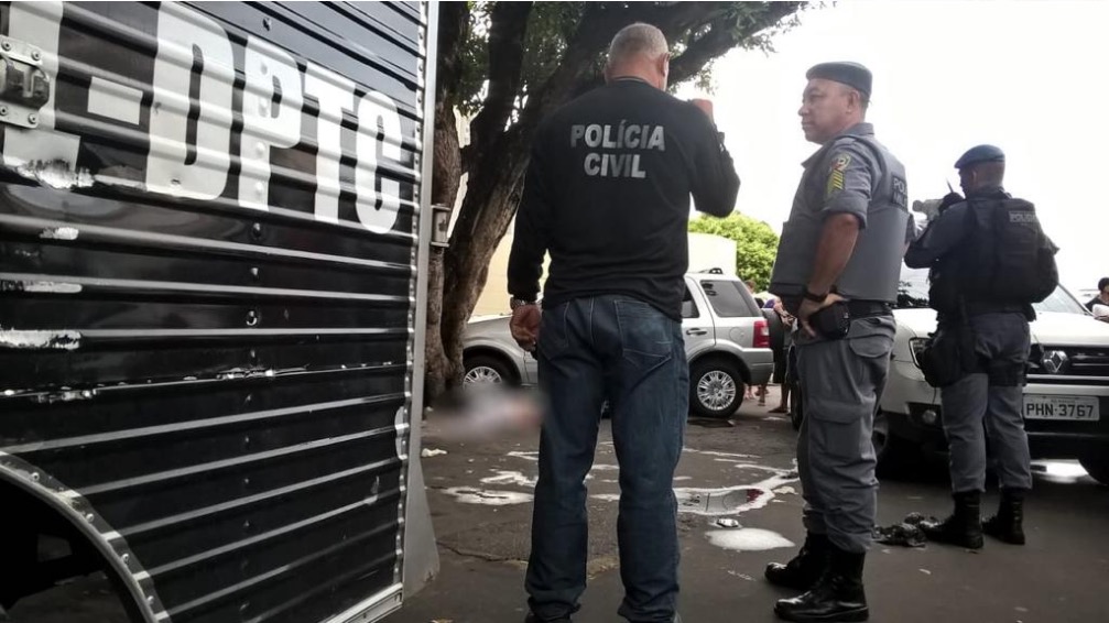 Homem é encontrado morto com sinais de tortura e dedos cortados em Manaus