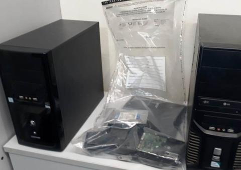 Professor é preso em escola por armazenar pornografia infantil