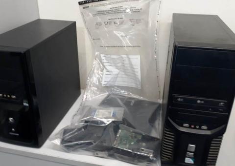 Professor é preso ao ser flagrado com material de pornografia infantil em casa