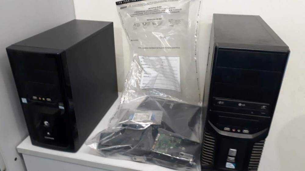 Professor é preso ao ser flagrado com material de pornografia infantil em casa