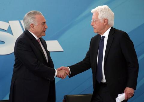 Moreira Franco intermediou propinas para Temer, afirma juiz