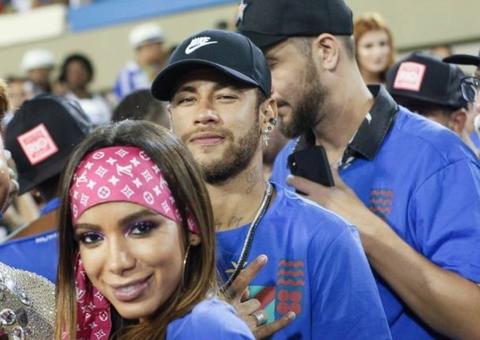 Anitta e Neymar tiveram mais que beijo: ‘amigos transam, não?’