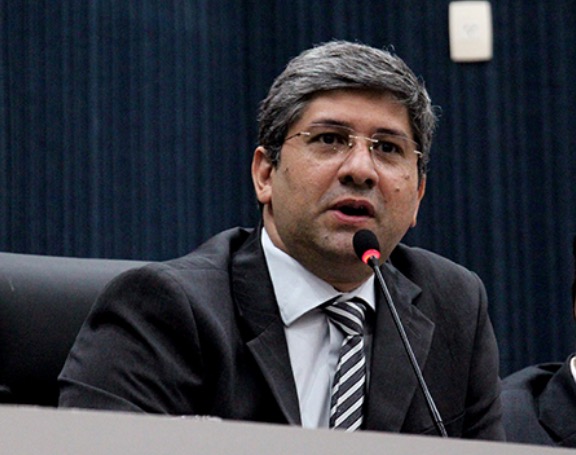 Presidente da CMM abre investigação contra importunação sexual praticada por servidor 