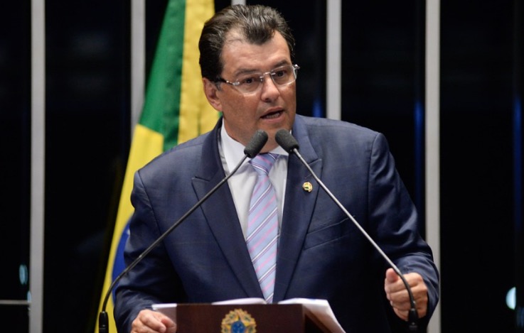 Líder do MDB no Senado, Braga diz que todos devem cumprir a lei 