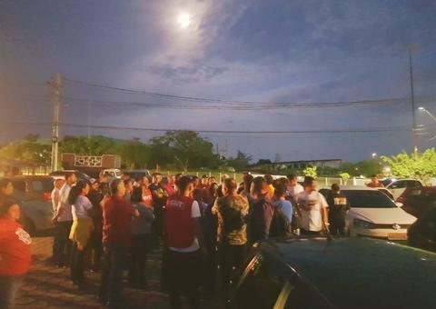 Manifestação contra reforma da Previdência paralisa trânsito em avenidas de Manaus