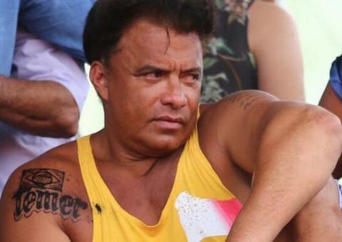 Ex-deputado que tatuou nome de Temer se recusa a falar de prisão 