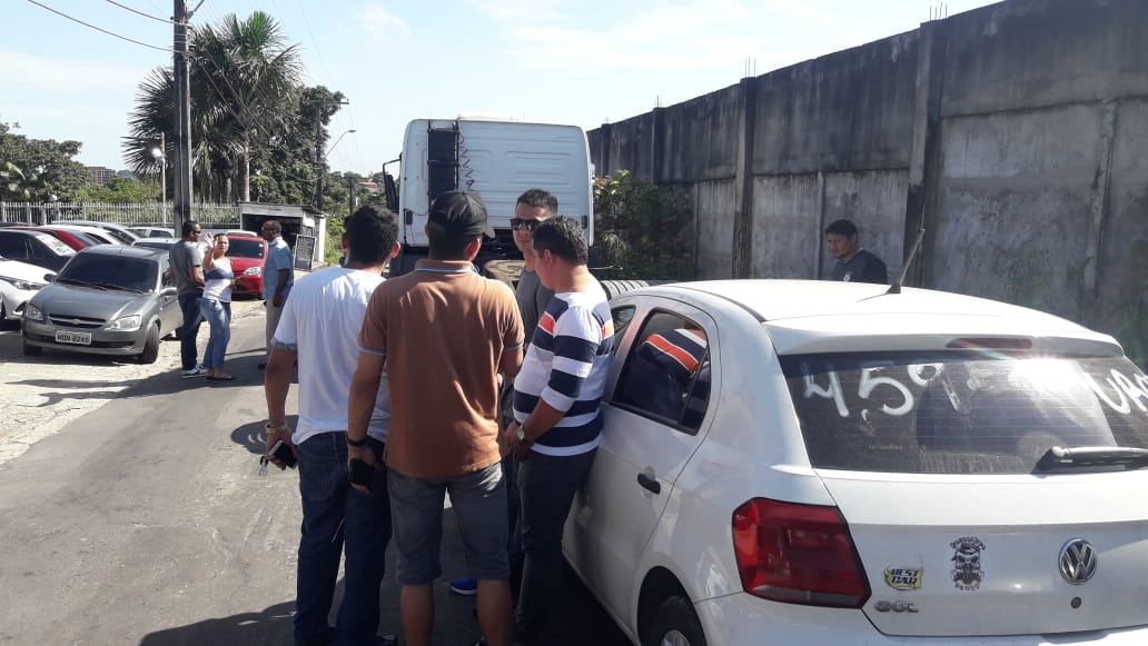 Após prisão de suspeito de assassinato, motoristas de aplicativo fazem protesto em Manaus
