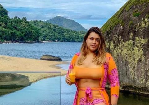 Após polêmica por conta de celulites, Preta Gil surge completamente nua e causa na web