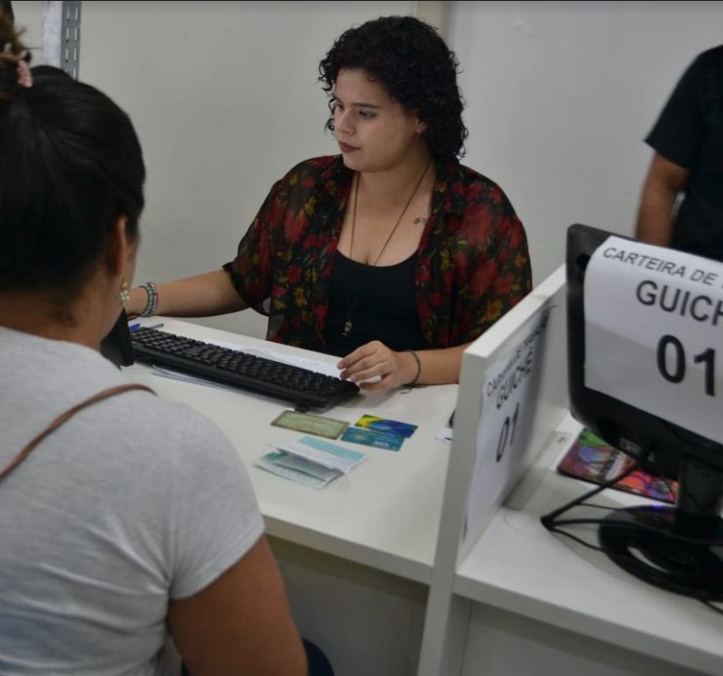 Setrab oferta 83 vagas de emprego para nível médio e superior nesta segunda-feira