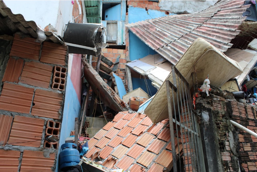 Em Manaus, casa desmoronou devido a ‘construção defeituosa’, diz Defesa Civil