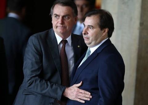 Mourão diz que discussão entre Maia e Bolsonaro parece ‘briga de rua’