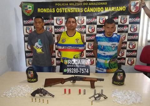 Trio é preso com armas, munições e cocaína em Manaus