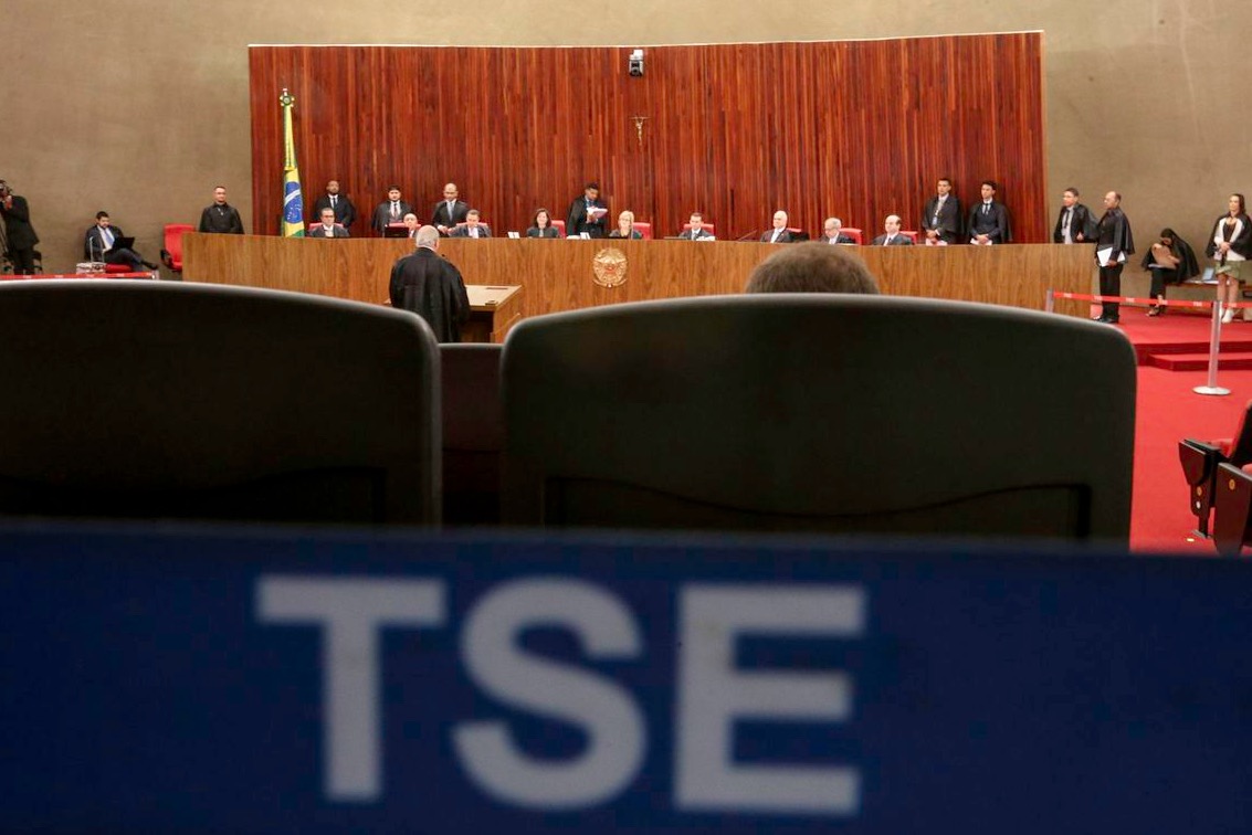 Defesa de Lula pede envio do processo do triplex à Justiça Eleitoral