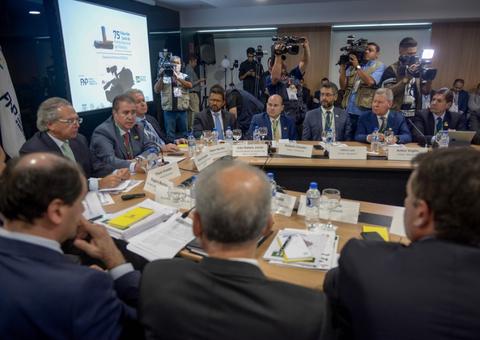 Arthur discute ZFM com ministro da Economia em Brasília