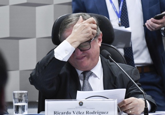 MEC revoga portaria com mudanças no Sistema de Avaliação Básica