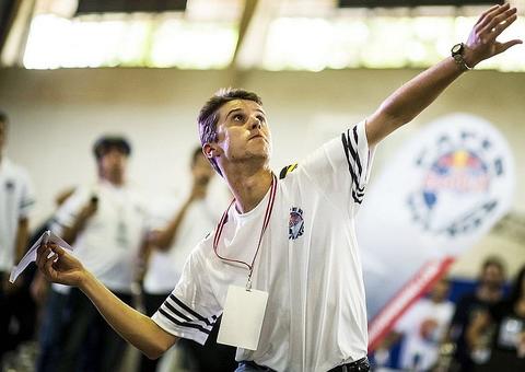 Manaus sediará etapa do mundial de aviõezinhos de papel 