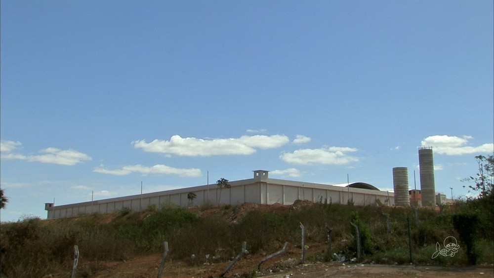 Trinta presos de facção denunciam tortura em presídio cearense; secretaria nega
