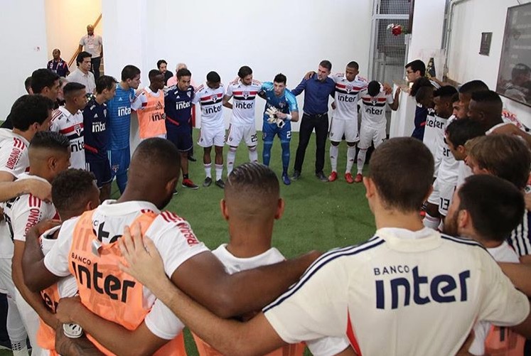 Garotos tentam colocar o São Paulo na semifinal do Campeonato Paulista