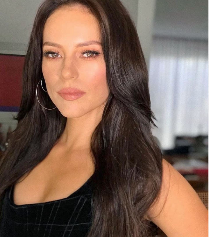 Paolla Oliveira radicaliza no visual e mostra resultado