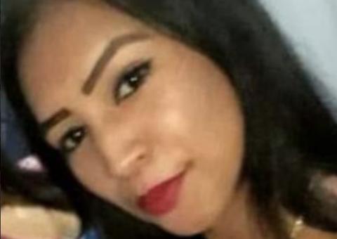Jovem sai com amiga e desaparece em Manaus