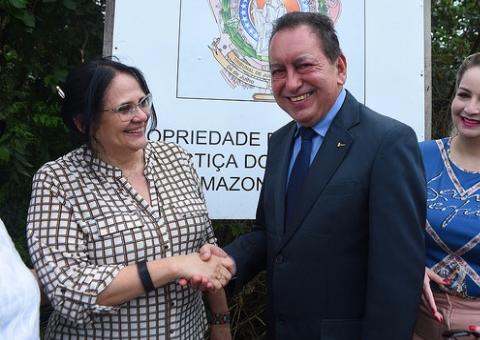 Damares Alves confirma apoio para construção do 'Complexo Maria da Penha' em Manaus