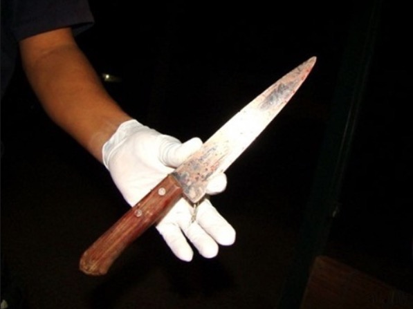 Em Manaus, homem é preso suspeito de tentar matar esposa esfaqueada