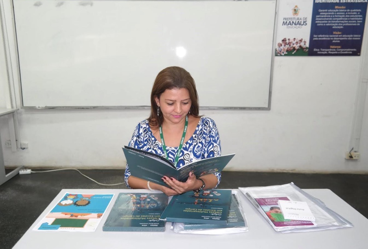 Professora da rede municipal vai apresentar na Inglaterra método de ensino da Língua Inglesa 