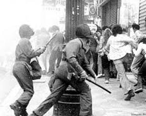 Governo Bolsonaro tem legitimidade para comemorar golpe de 64