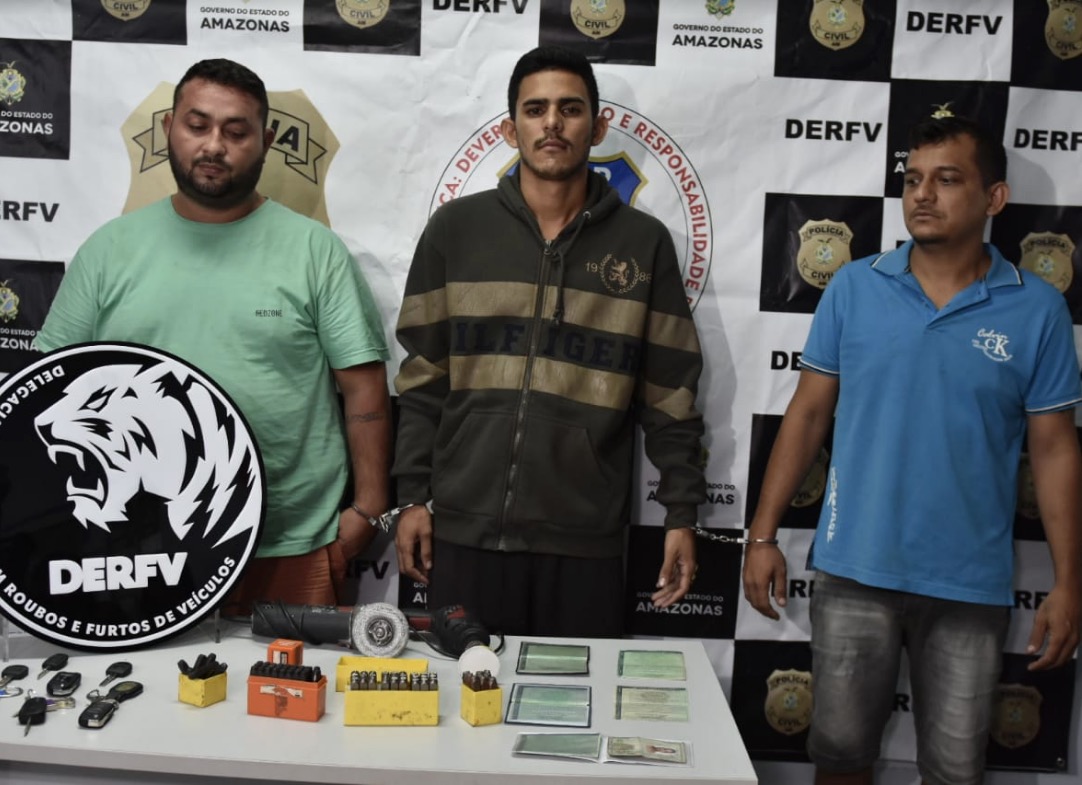 Em Manaus, polícia prende trio e recupera 7 carros roubados que seriam levados para outros estados