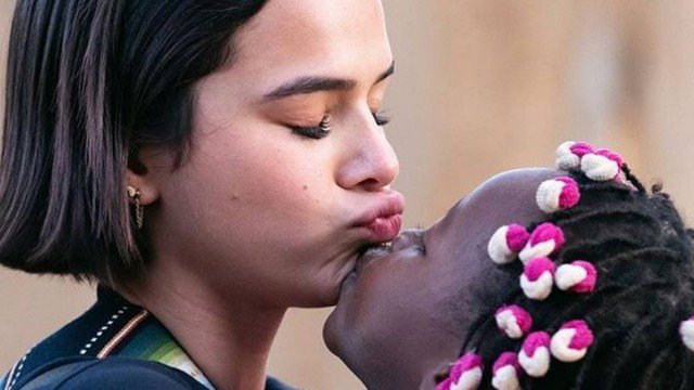 Na angola, Bruna Marquezine promove “vaquinha” para ajudar crianças e consegue arrecadar mais de R$ 140 mil