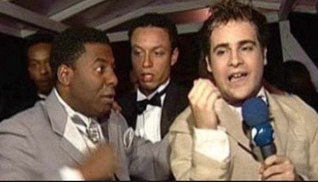 Humorista Vesgo ganha novo processo contra Netinho 13 anos após levar soco