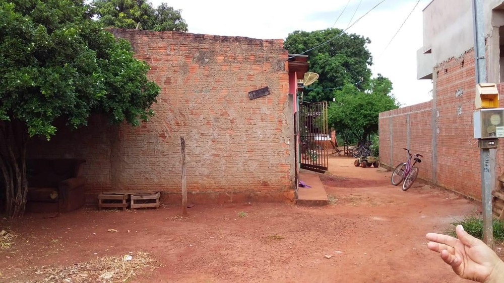 Jovem mata namorada estrangulada com coleira de cachorro 