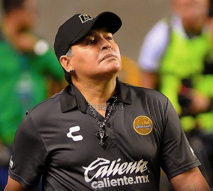 Maradona dedica vitória de time mexicano a Nicolás Maduro