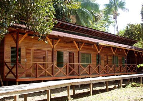 No Amazonas, ribeirinhos ganham escola de agroecologia e desenvolvimento sustentável