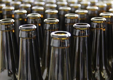 Justiça anula justa causa de trabalhador acusado de desviar garrafas de cerveja em Manaus 