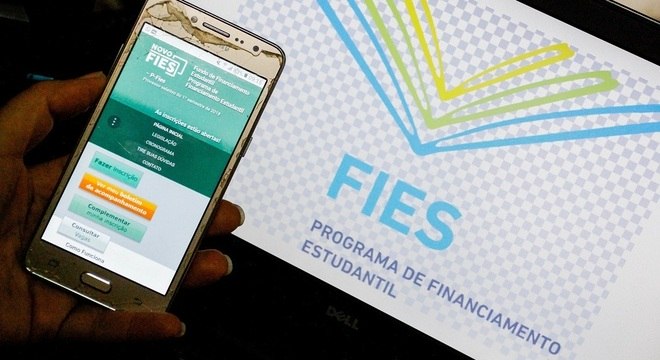 MEC prorroga inscrições no Fies após falhas no sistema