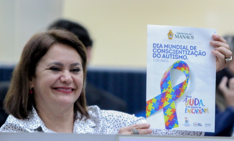 Vereadora alerta para diagnóstico tardio de meninas autistas 
