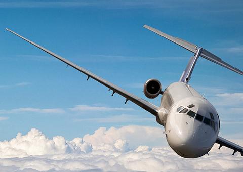 Acidente com avião em simulação de emergência deixa 10 feridos na Espanha