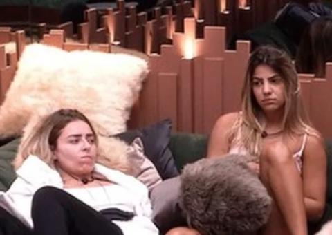 BBB19: Paula e Hariany fazem as pazes após briga 
