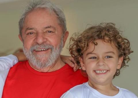 Bactéria que causou morte de neto de Lula é comum na pele; entenda