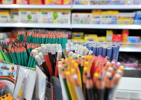 Campanha ‘Adote um Aluno’ inicia arrecadação de material escolar em Manaus 