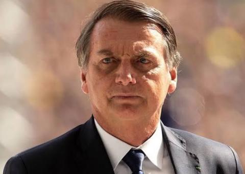 Bolsonaro anuncia 13º do Bolsa Família na semana que vem