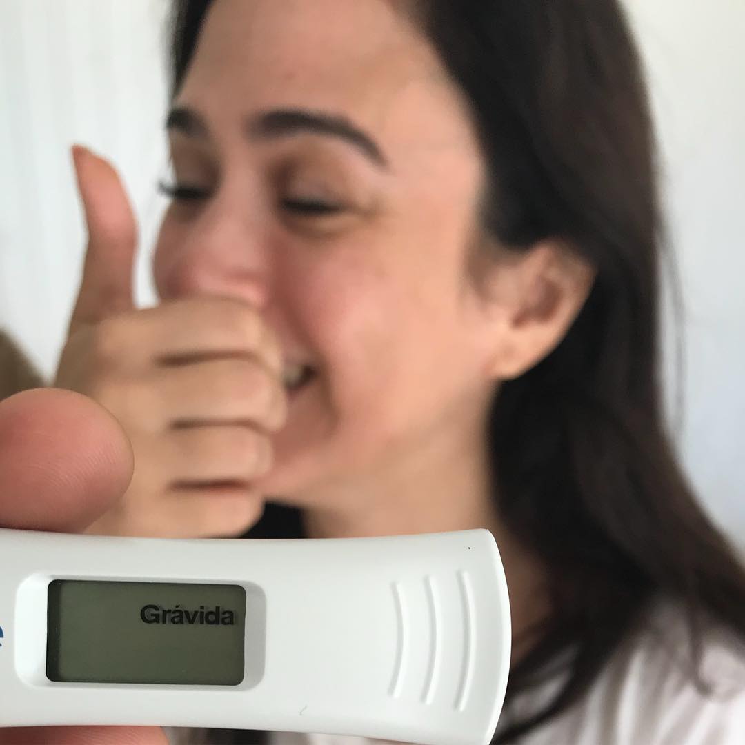  Rafa Vitti mostra foto de Tatá Werneck descobrindo gravidez e se declara em textão