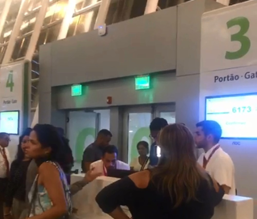 Voo da Avianca é impedido de decolar em Brasília após avião ser penhorado