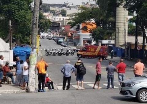 Gerente tem artefato amarrado ao corpo durante roubo a banco 